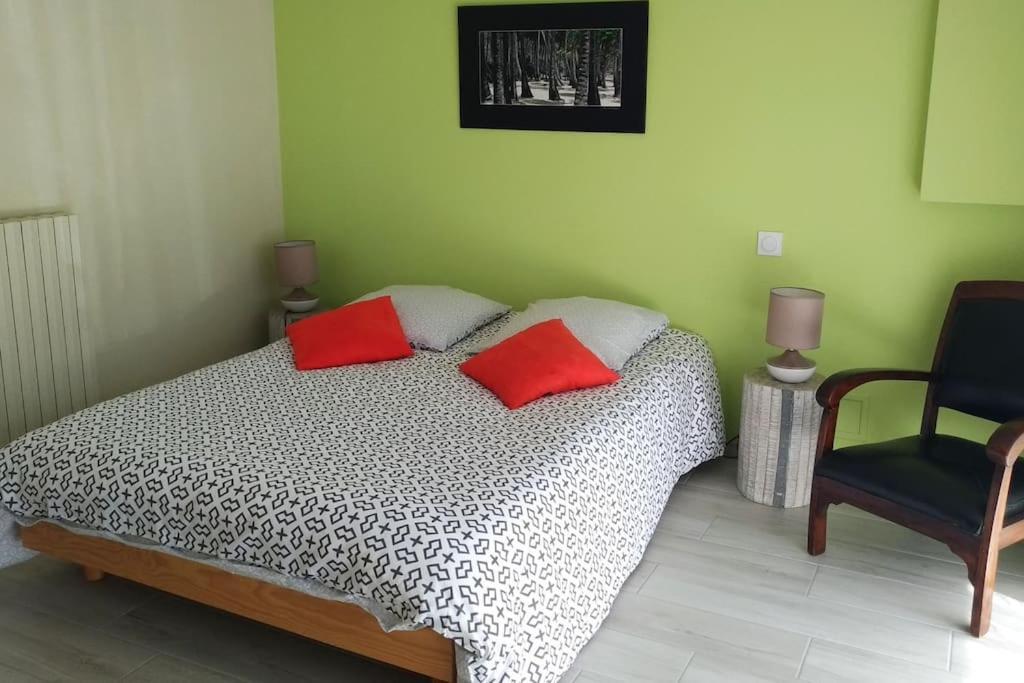 Tres Joli T2 Independant 250 M2 Jardin Privatif Apartment Saint-Malo
